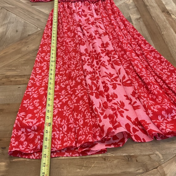 Taylor Smocked Waist Dress‎ - Picture 11 of 12